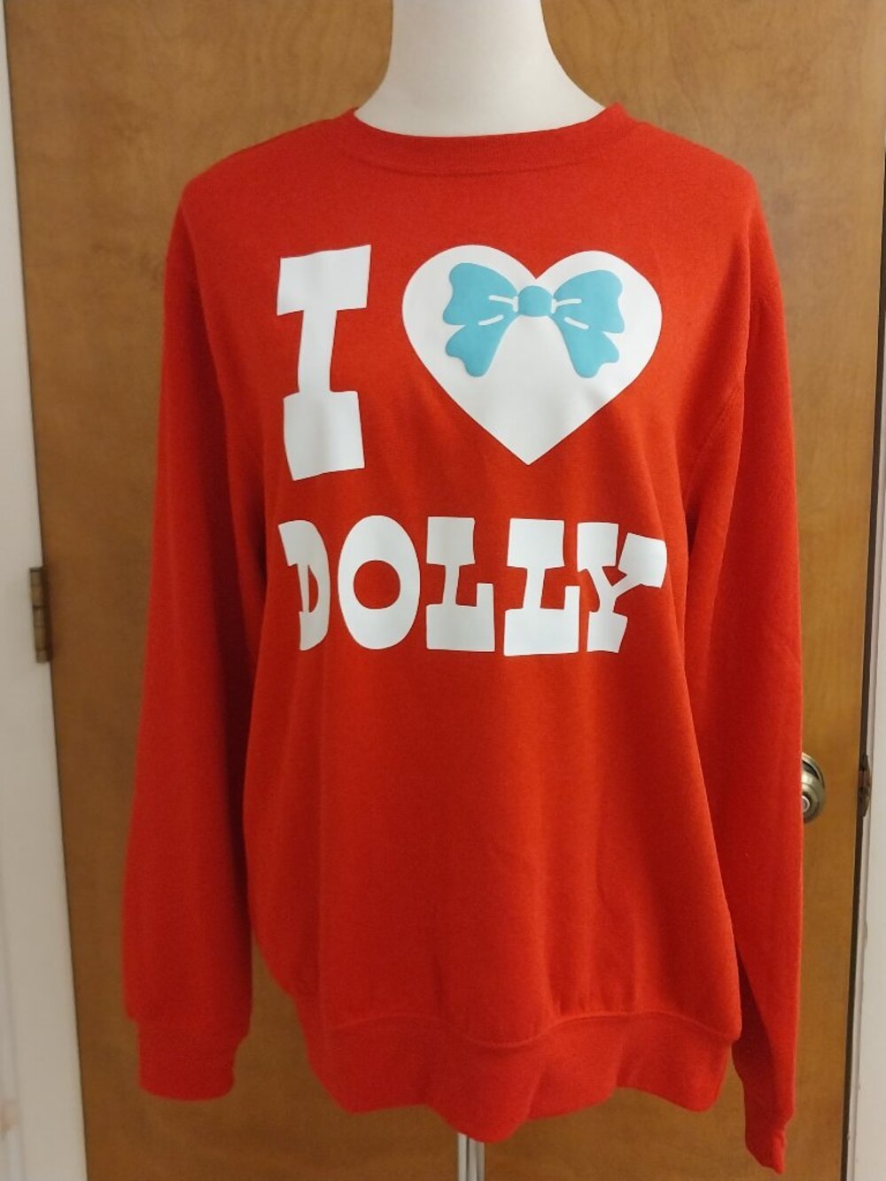 DOLLY PARTON "I LOVE DOLLY" BOW IN HEART SWEATSHIRT SIZE M-L*